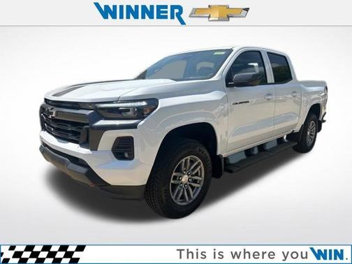Summit White 2026 Chevrolet Colorado LT