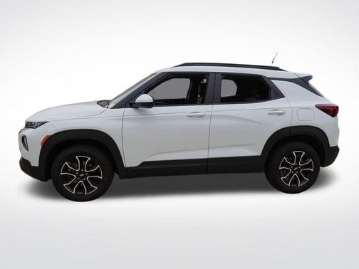 Summit White 2023 Chevrolet Trailblazer ACTIV