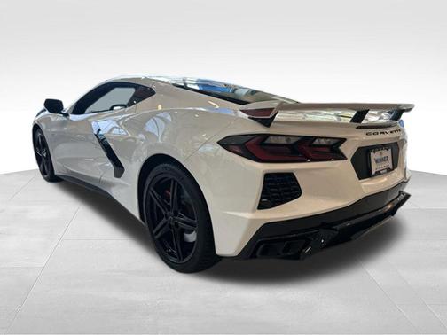 Arctic White 2026 Chevrolet Corvette Stingray