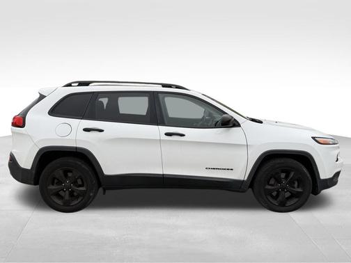 2017 Jeep Cherokee Altitude