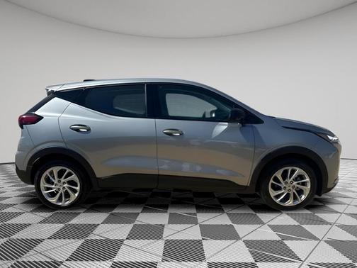 Sterling Gray Metallic 2027 Chevrolet Bolt LT