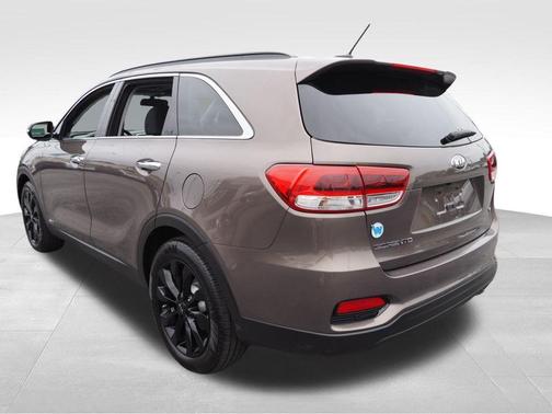 2019 Kia Sorento S