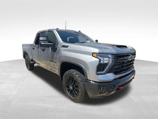 Sterling Gray Metallic 2026 Chevrolet Silverado 2500 LT