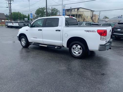 2010 Toyota Tundra Grade
