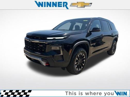 Mosaic Black Metallic 2026 Chevrolet Traverse Z71