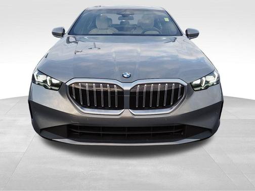 2024 BMW 530 i xDrive