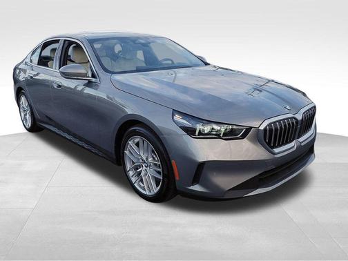 2024 BMW 530 i xDrive