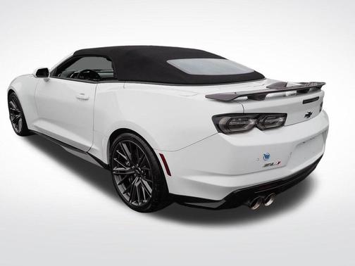 Summit White 2021 Chevrolet Camaro ZL1