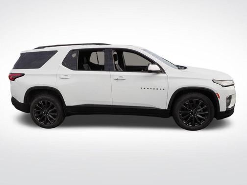 Summit White 2023 Chevrolet Traverse RS