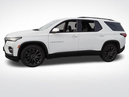 Summit White 2023 Chevrolet Traverse RS