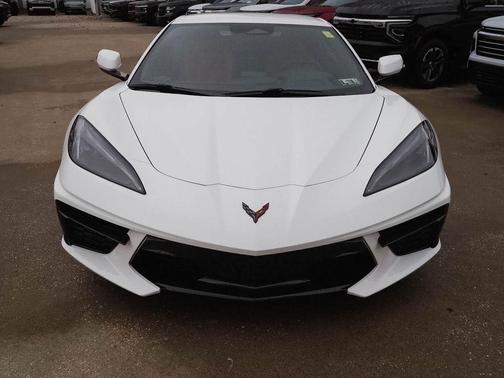 Arctic White 2025 Chevrolet Corvette Stingray w/1LT