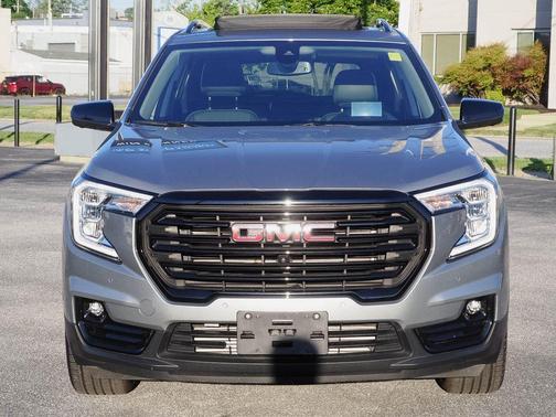 Sterling 2023 GMC Terrain SLT