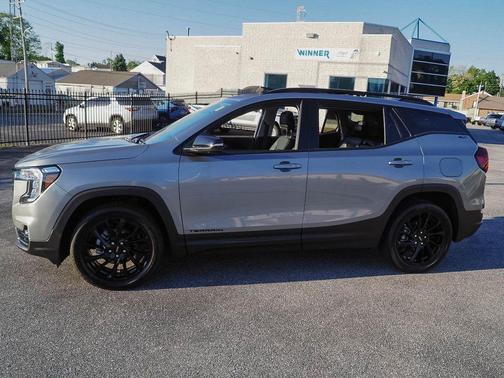 Sterling 2023 GMC Terrain SLT