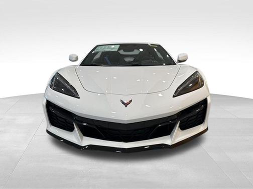 Arctic White 2026 Chevrolet Corvette Z06