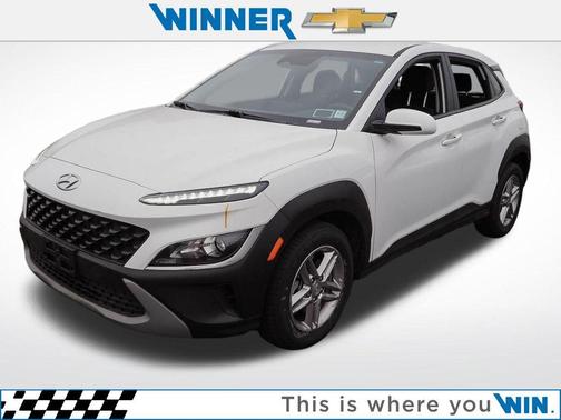 Lunar White 2022 Hyundai KONA SE