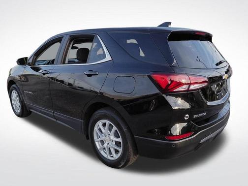 Mosaic Black Metallic 2023 Chevrolet Equinox 1LT