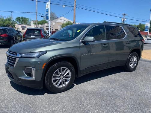 2022 Chevrolet Traverse LT Cloth