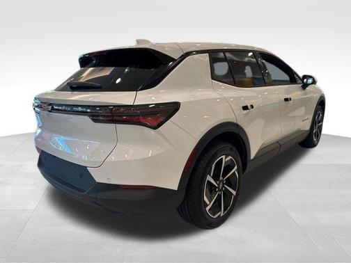 2026 Chevrolet Equinox EV LT 1