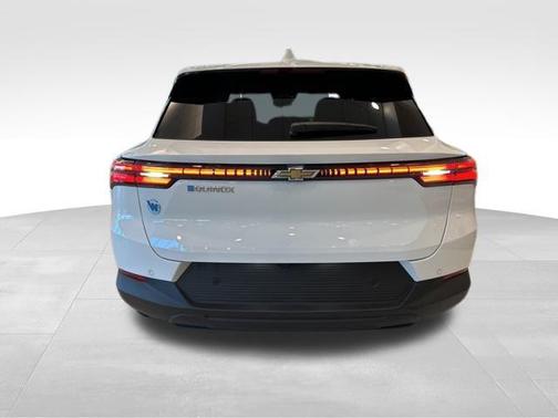 2026 Chevrolet Equinox EV LT 1