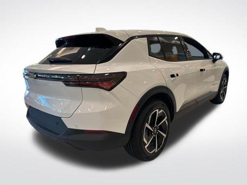 2026 Chevrolet Equinox EV LT 1