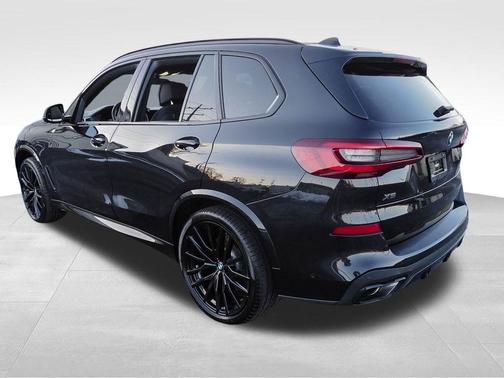 2023 BMW X5 M50i