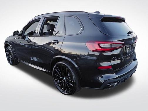 2023 BMW X5 M50i