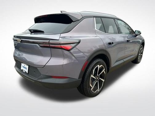 2026 Chevrolet Equinox EV LT 2