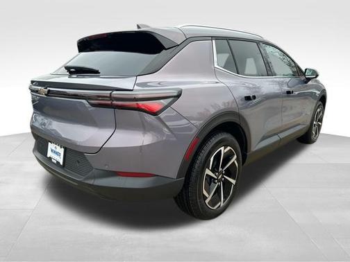 2026 Chevrolet Equinox EV LT 2