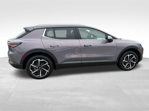 2026 Chevrolet Equinox EV LT 2