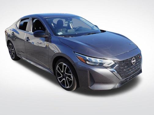 Gun Metallic 2025 Nissan Sentra SR