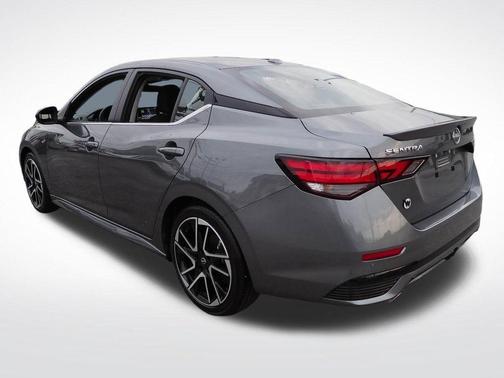 Gun Metallic 2025 Nissan Sentra SR