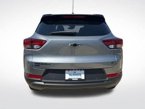 Sterling Gray Metallic 2026 Chevrolet Trailblazer LT