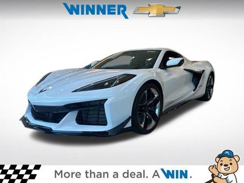 Arctic White 2026 Chevrolet Corvette Z06