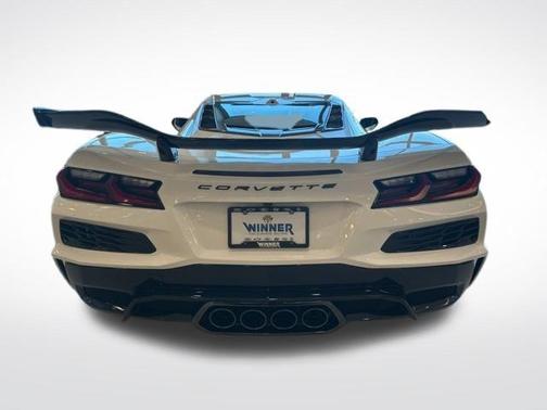 Arctic White 2026 Chevrolet Corvette Z06