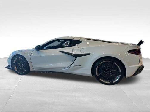 Arctic White 2026 Chevrolet Corvette Z06