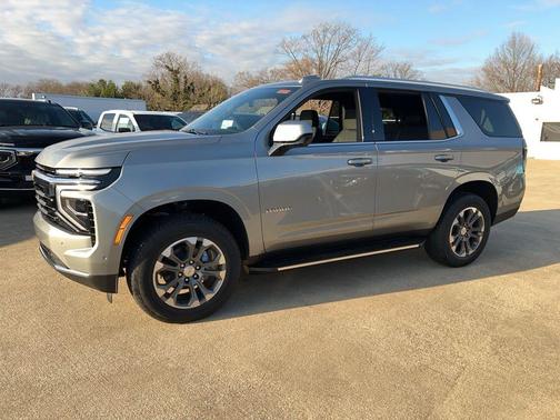 2025 Chevrolet Tahoe LS