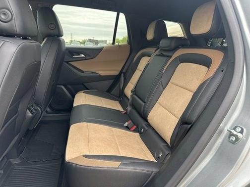 Sterling Gray Metallic 2026 Chevrolet Equinox FWD ACTIV