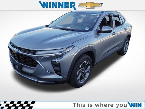 Sterling Gray Metallic 2025 Chevrolet Trax LT