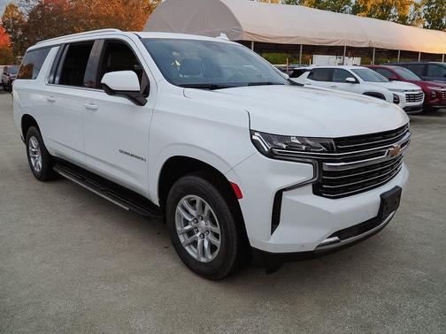 2023 Chevrolet Suburban LT