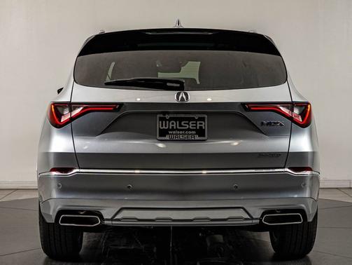 Solar Silver Metallic 2026 Acura MDX w/Advance Package