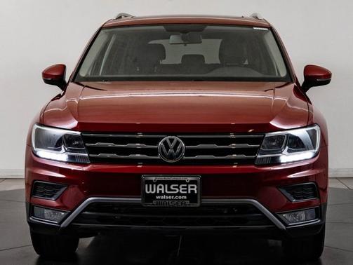 Cardinal Red Metallic 2018 Volkswagen Tiguan 2.0T SEL