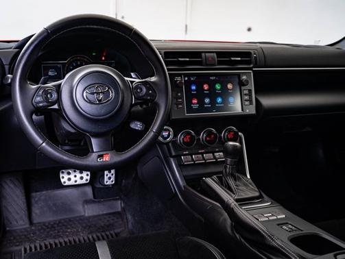 2024 Toyota GR86 Premium