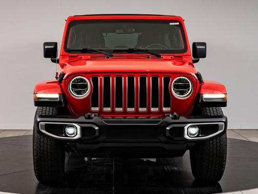 Firecracker Red Clearcoat 2022 Jeep Wrangler Unlimited Sahara