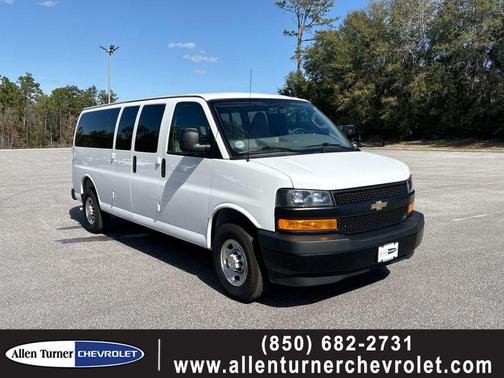 Summit White 2025 Chevrolet Express 3500 RWD 3500 Extended Wheelbase LS