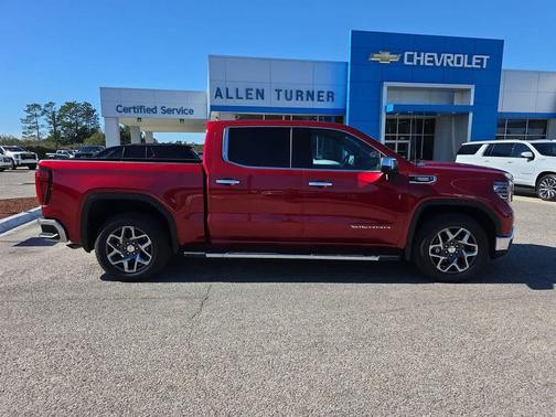 2024 GMC Sierra 1500 SLT