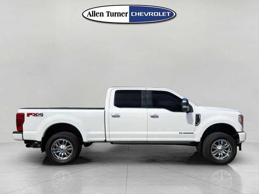 2022 Ford F-250 Platinum
