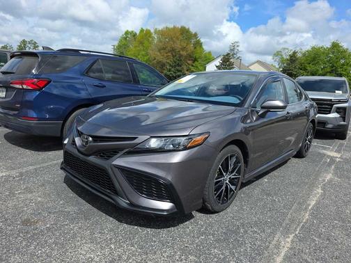 Predawn Gray Mica 2022 Toyota Camry SE