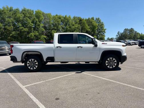 2026 Chevrolet Silverado 2500 Custom