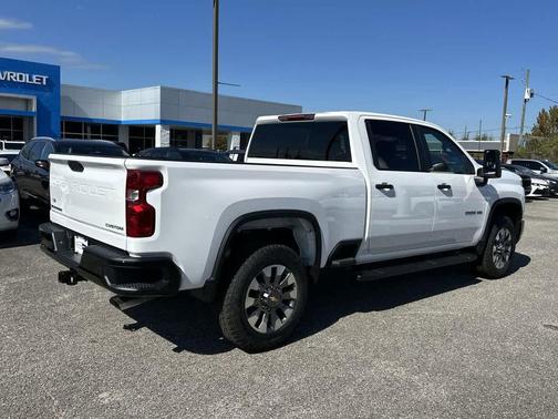 2026 Chevrolet Silverado 2500 Custom