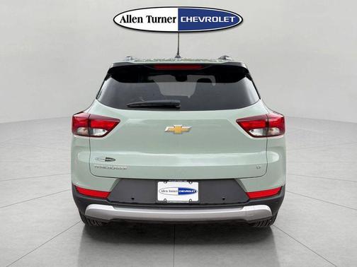 Cacti Green 2026 Chevrolet Trailblazer LT